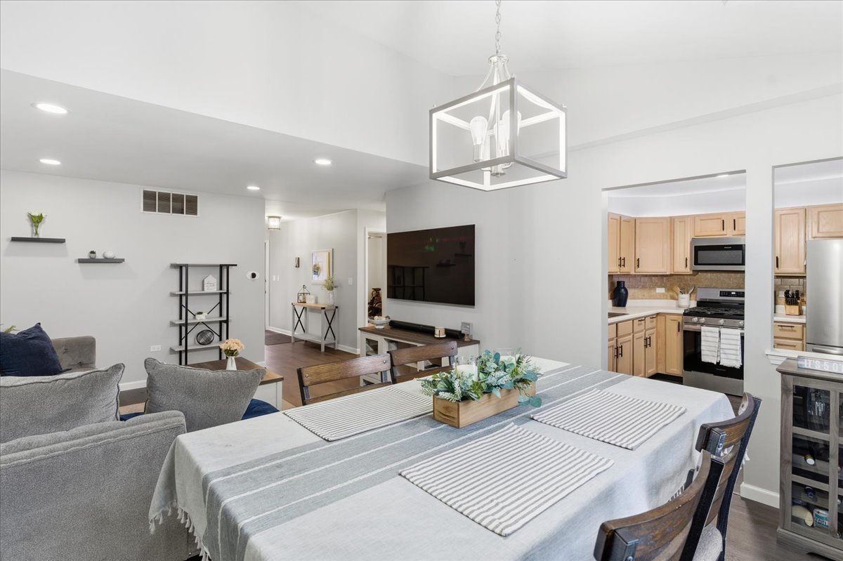 1947 Heron Avenue Unit: B