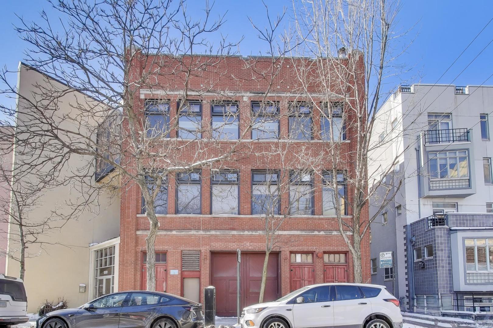 1000 W Diversey Parkway Unit: 3D