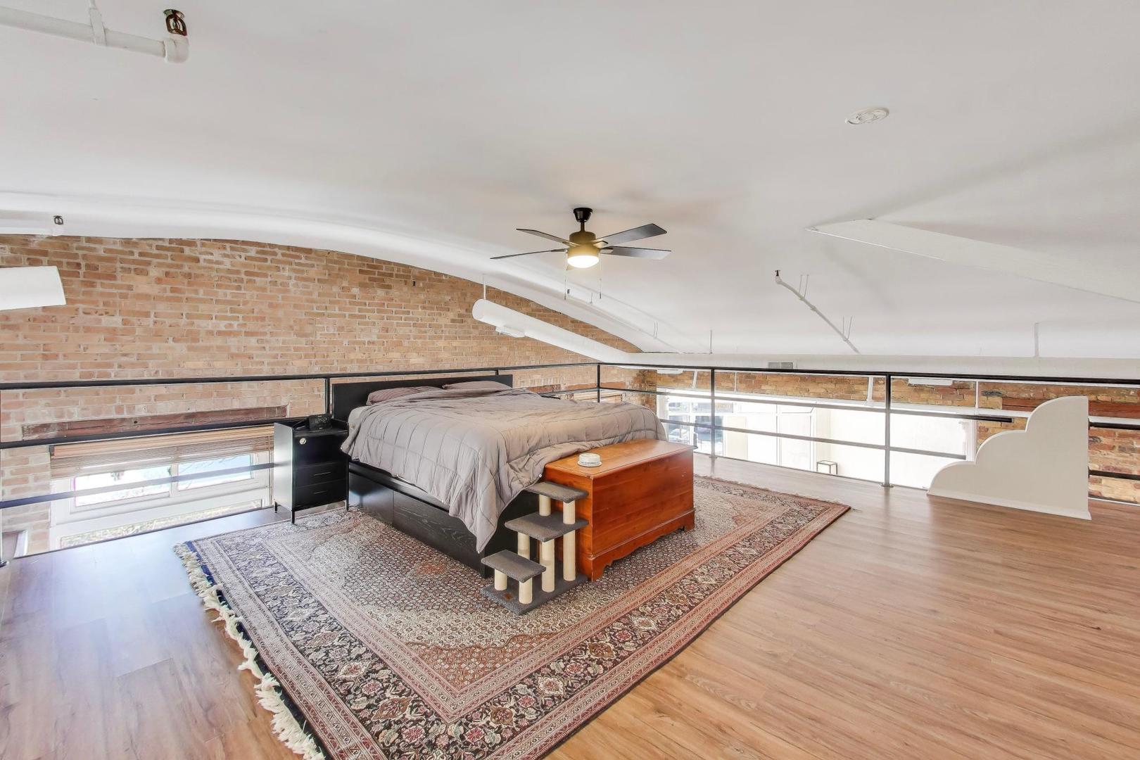 1000 W Diversey Parkway Unit: 3D