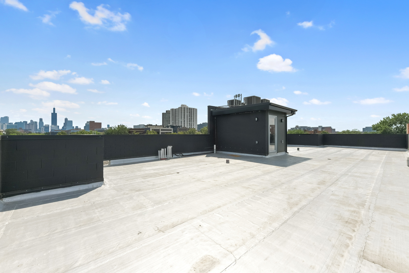 2147 W Adams Street Unit: 3S