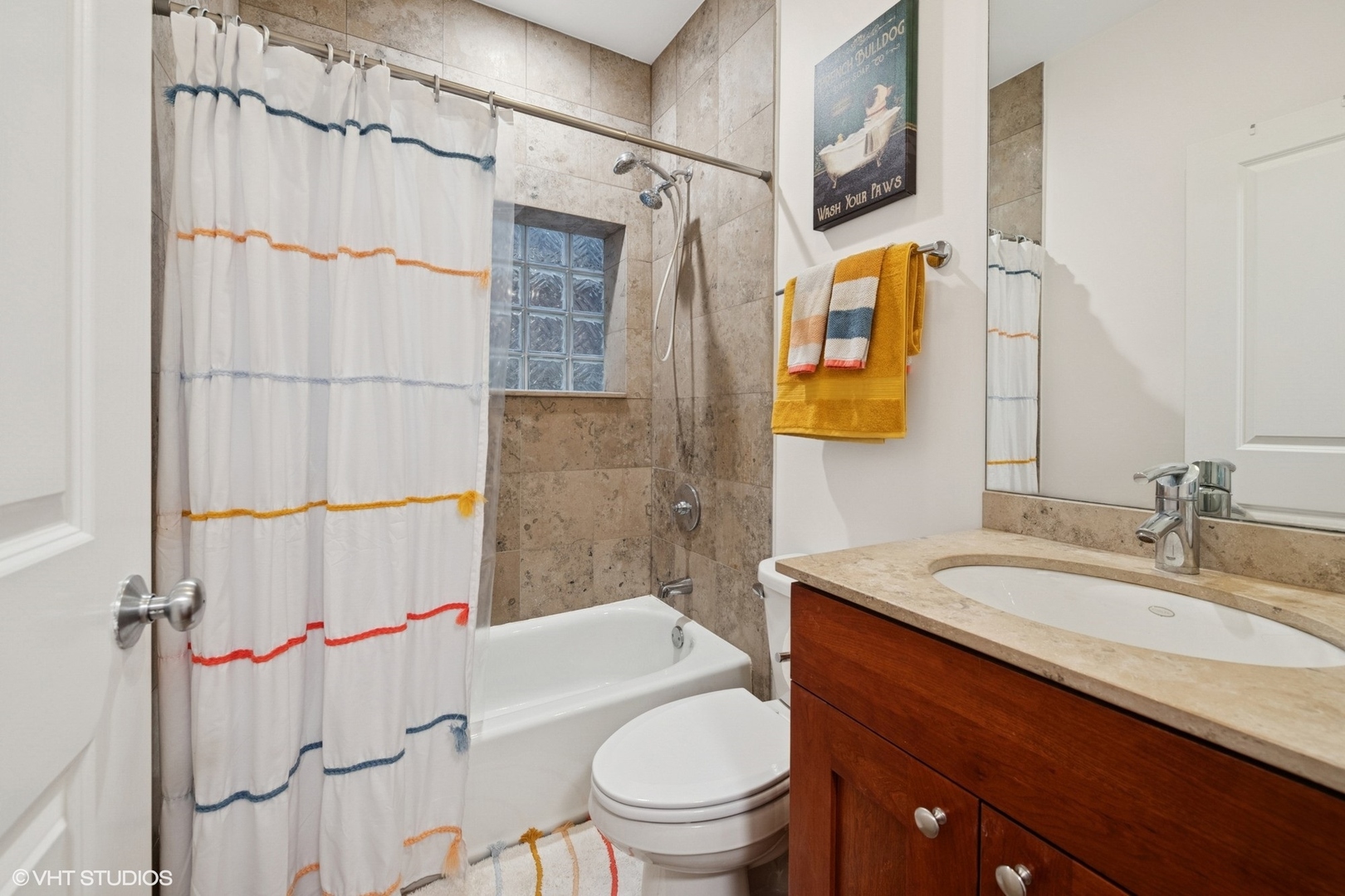 1418 W Chestnut Street Unit: 1