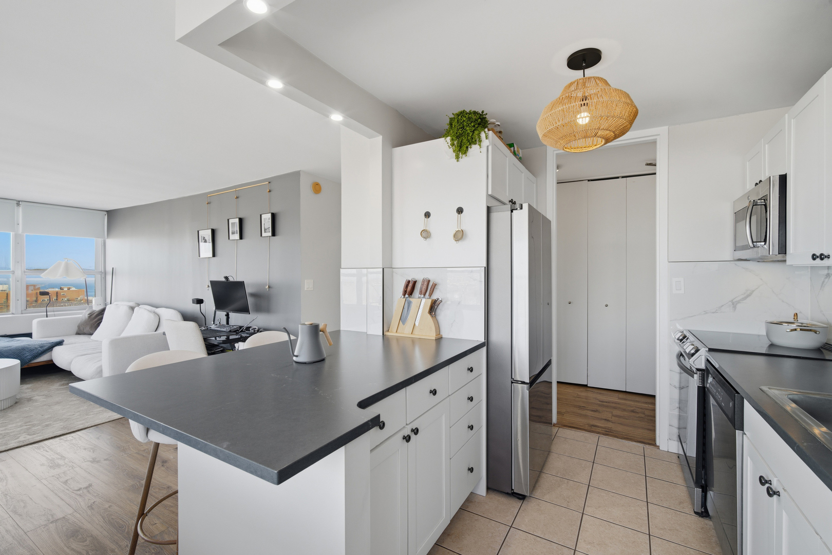 655 W Irving Park Road Unit: 2916