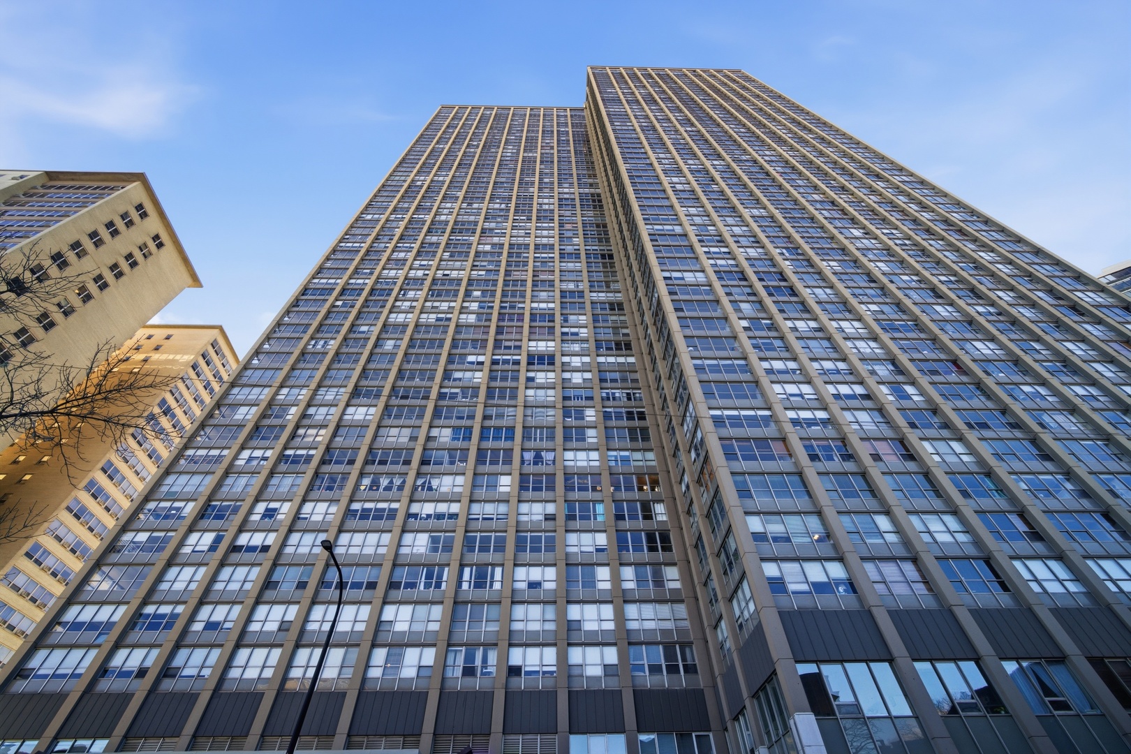 655 W Irving Park Road Unit: 2916