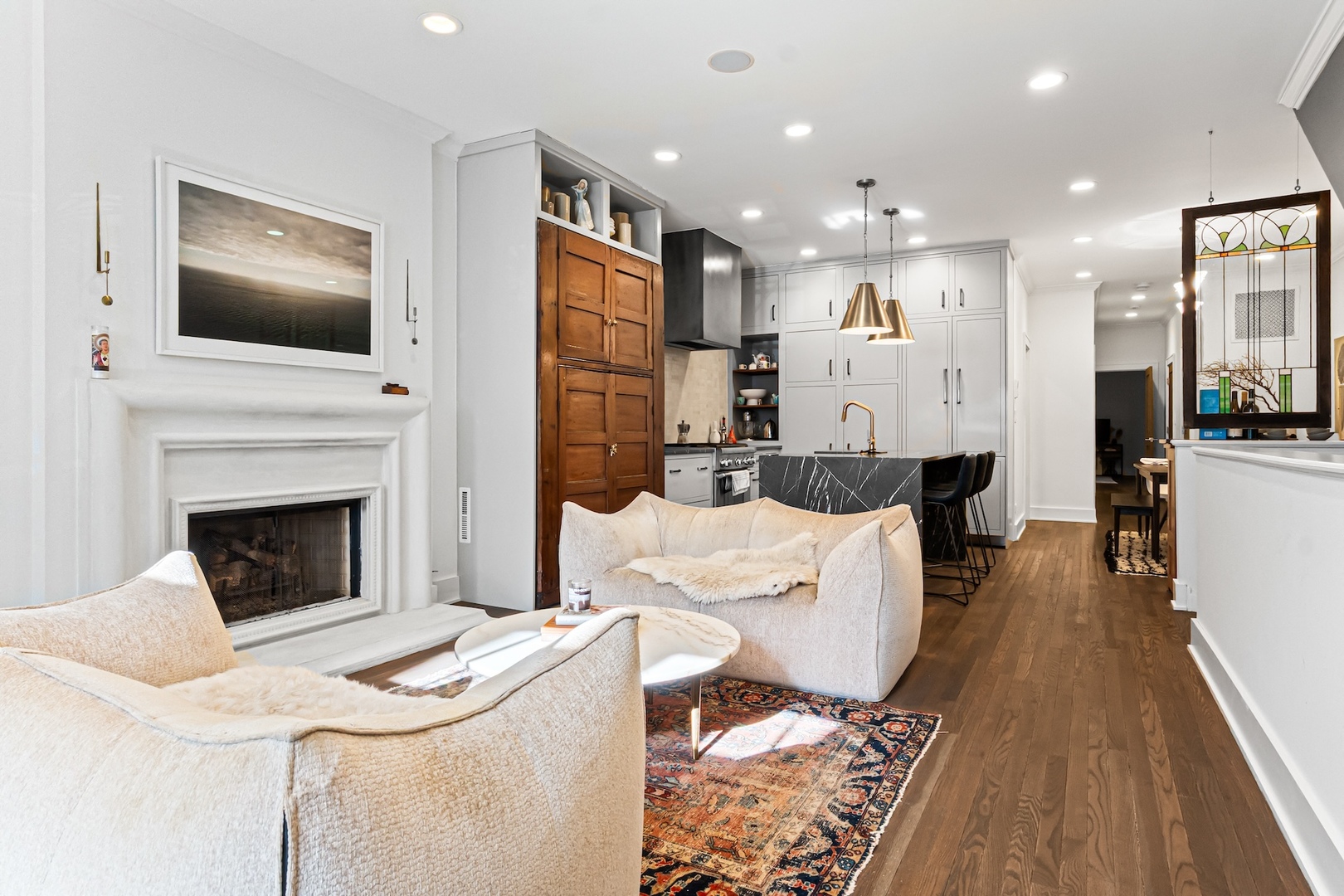 820 W Buckingham Place Unit: 1