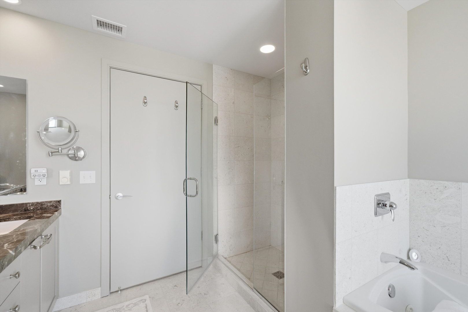 60 E Monroe Street Unit: 5304