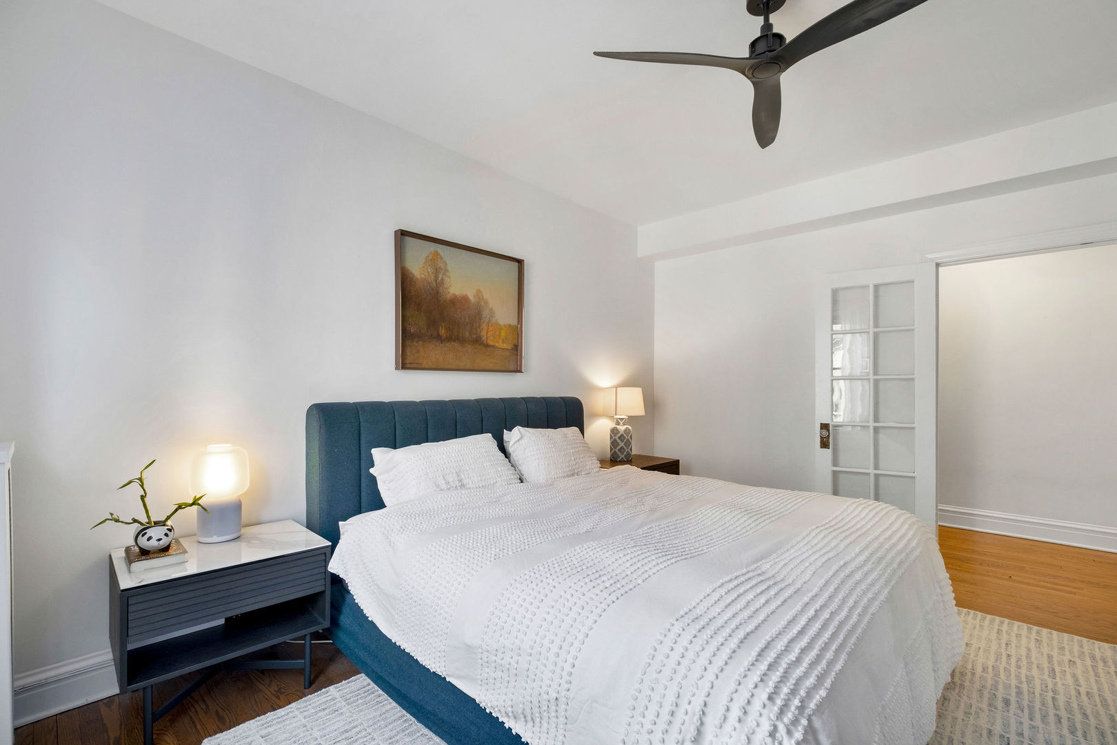 537 W Roscoe Street Unit: 2