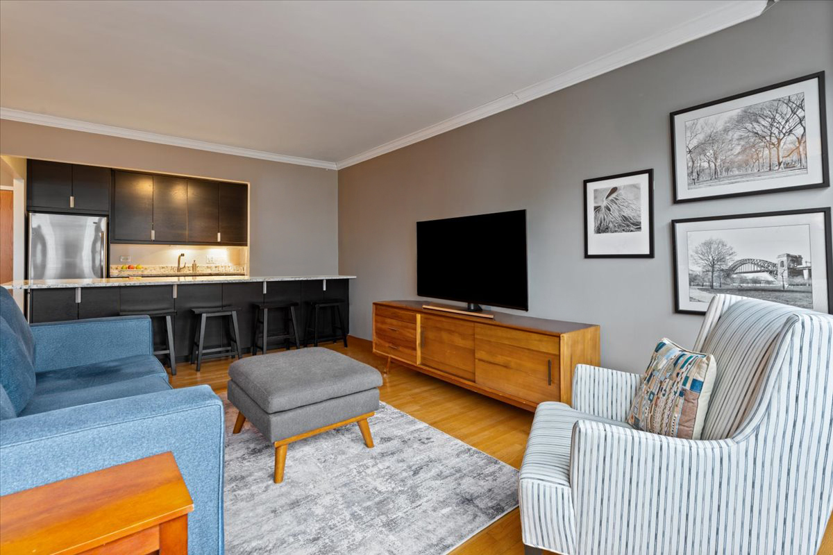 1445 N State Parkway Unit: 2103