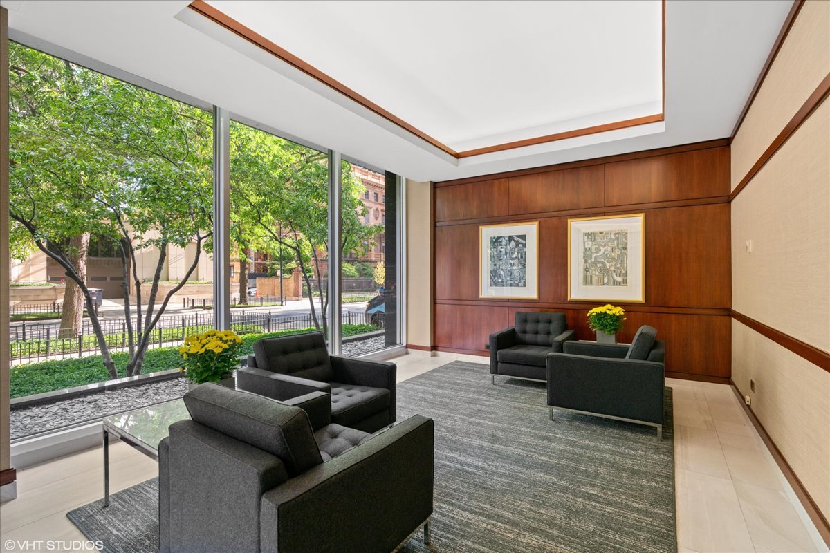 1445 N State Parkway Unit: 2103