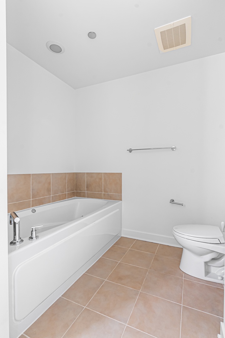 505 N McClurg Court Unit: 2604