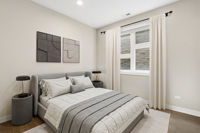 1448 W Erie Street Unit: 2