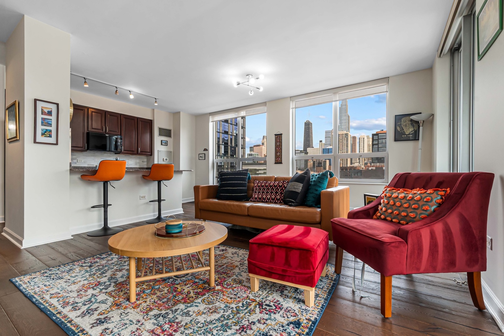 421 W Huron Street Unit: 805