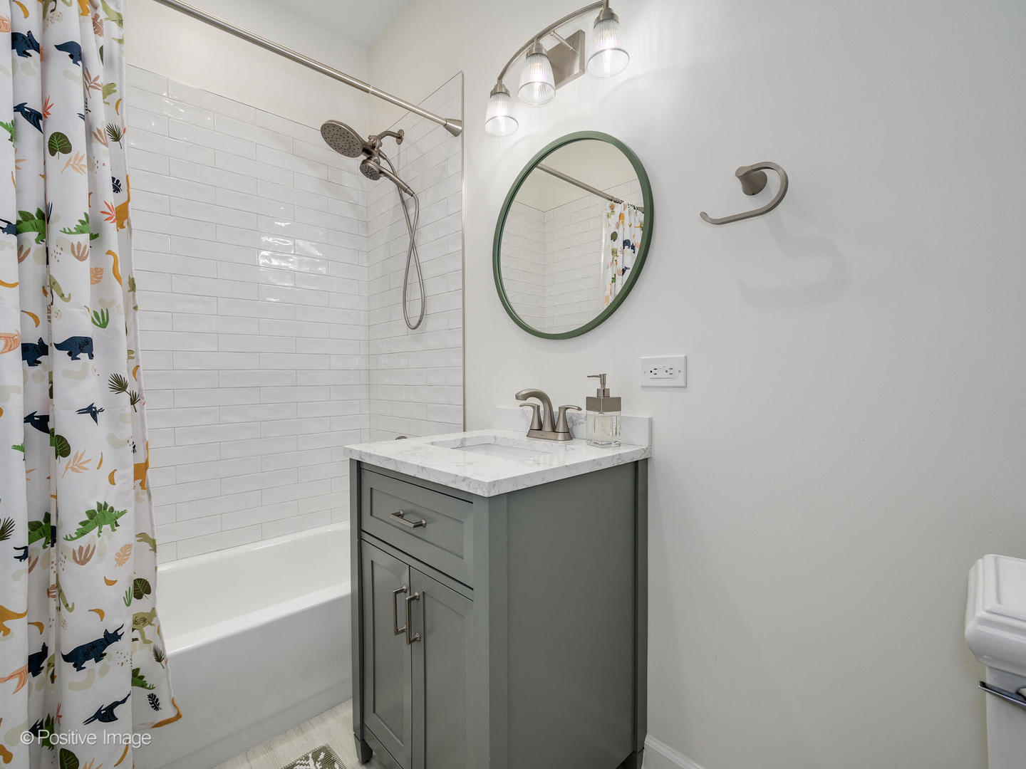 920 W Windsor Avenue Unit: 2E