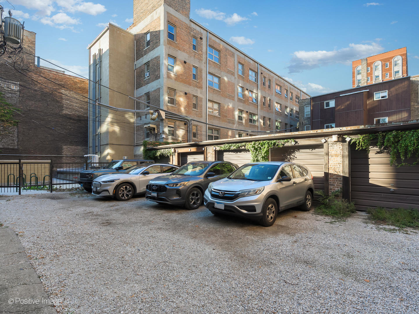 920 W Windsor Avenue Unit: 2E