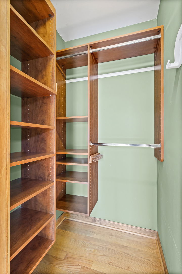 1031 N Marshfield Avenue Unit: 3