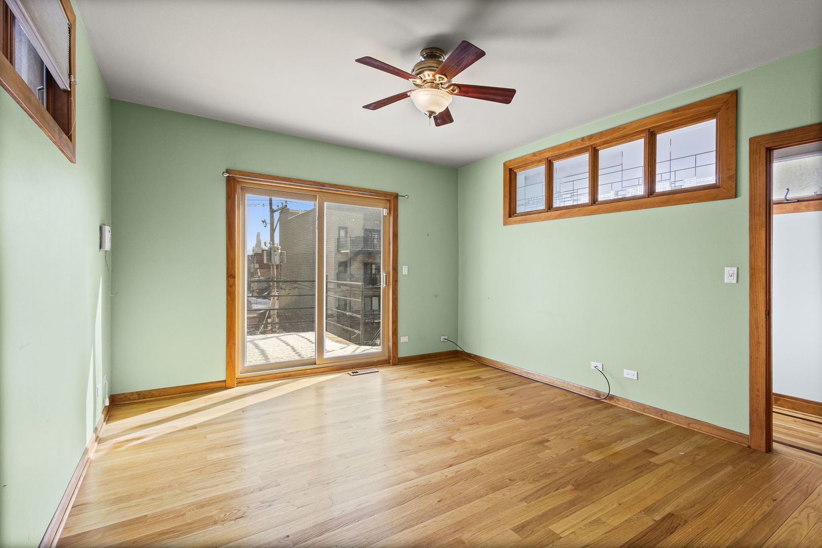 1031 N Marshfield Avenue Unit: 3