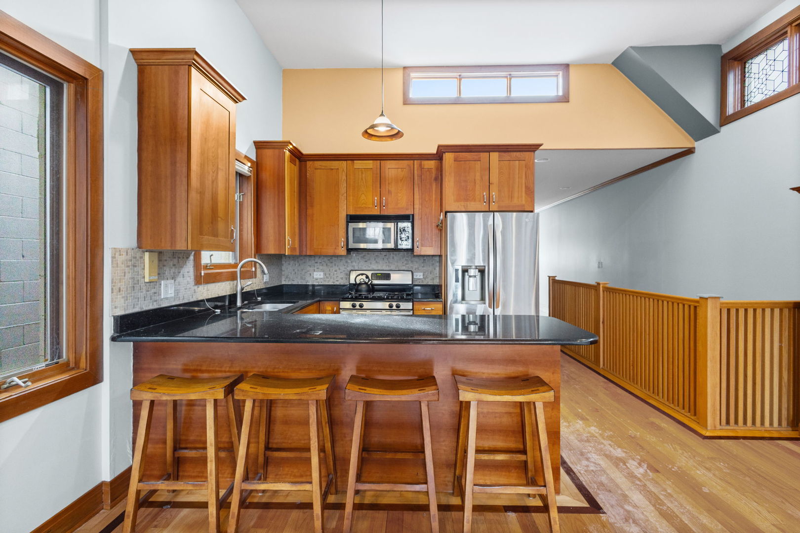 1031 N Marshfield Avenue Unit: 3