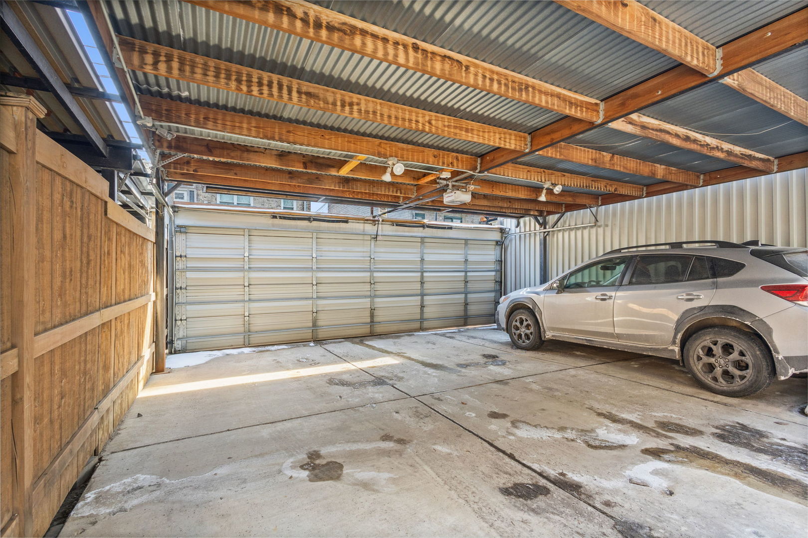 1031 N Marshfield Avenue Unit: 3