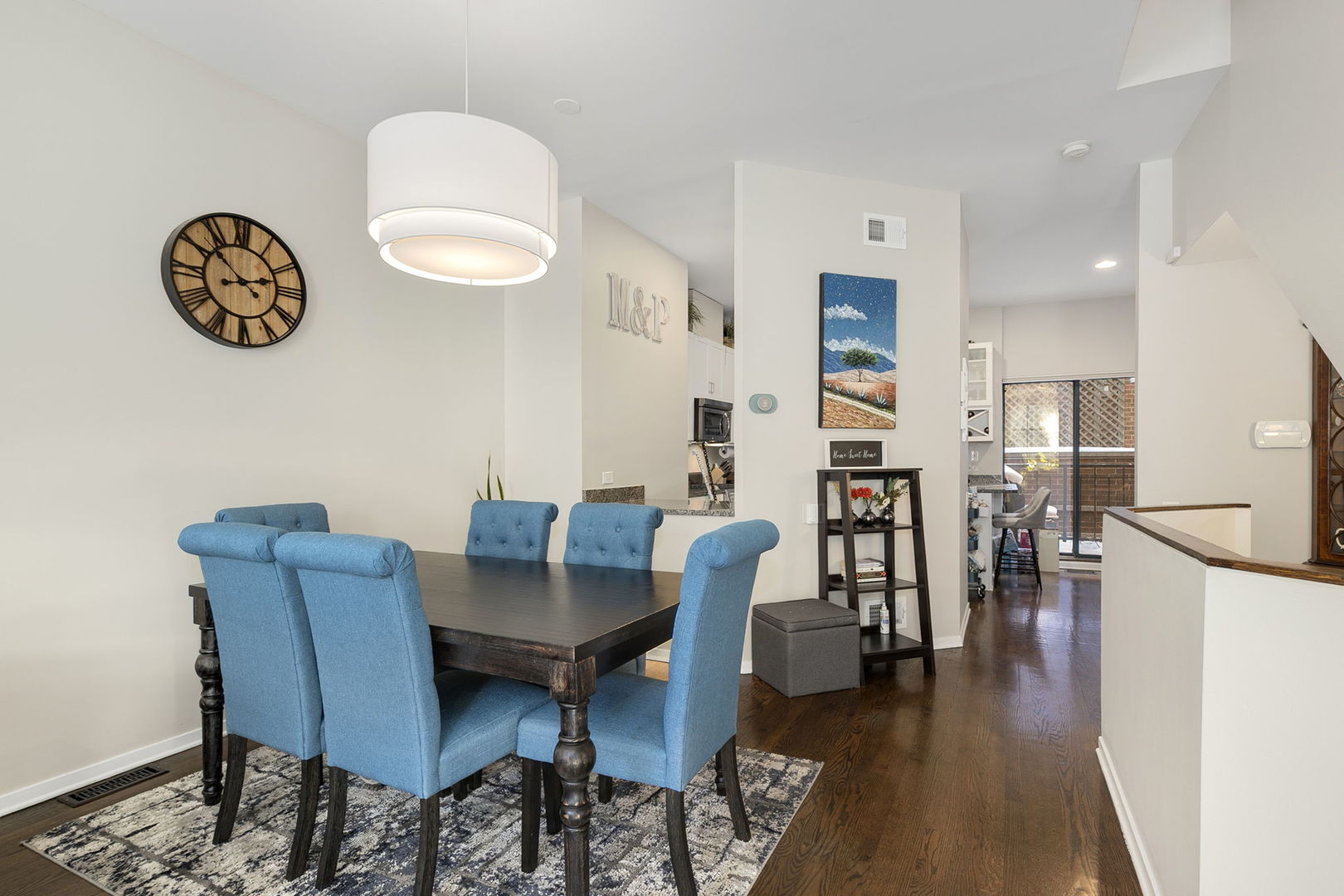 2501 N WAYNE Avenue Unit: 14
