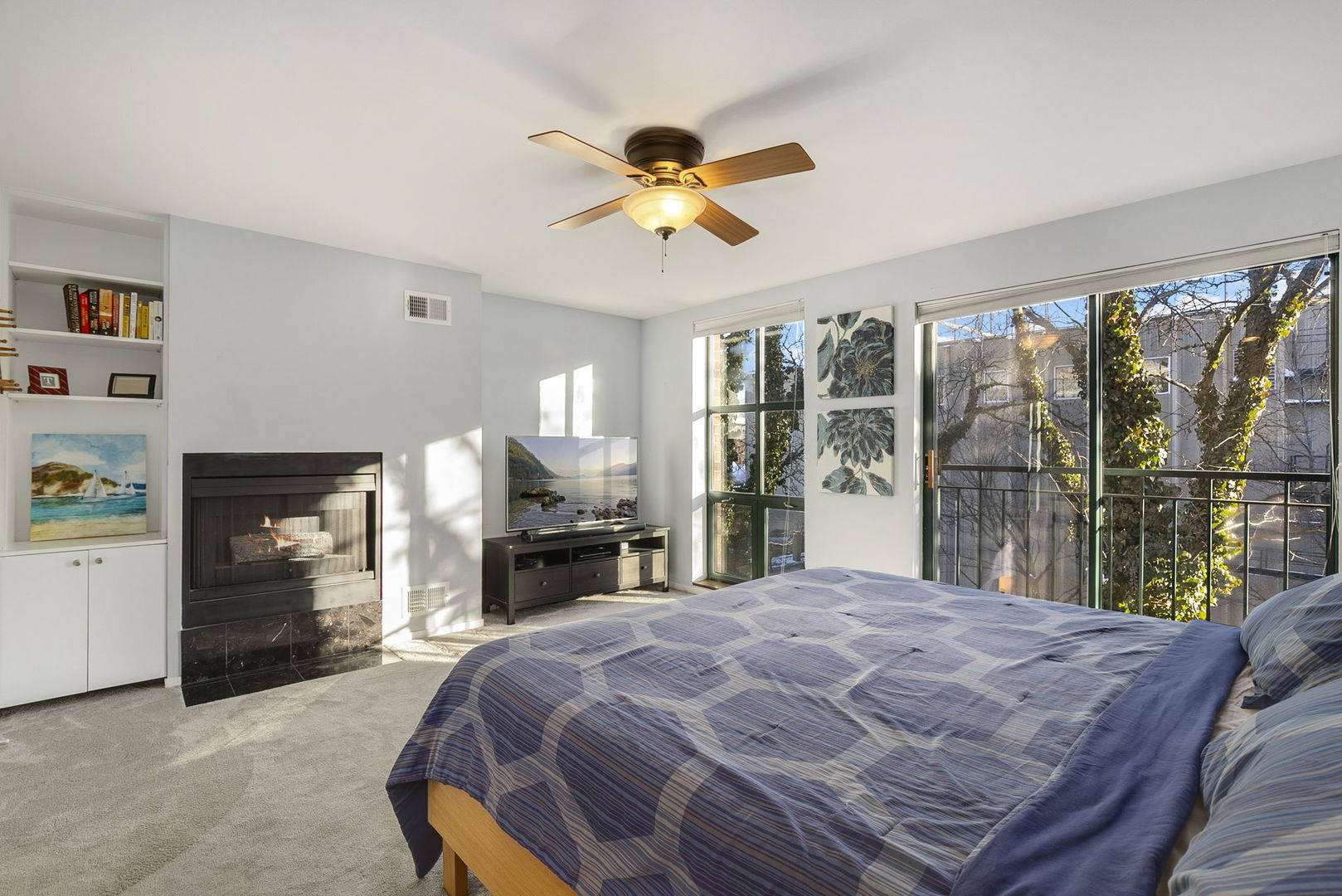 2501 N WAYNE Avenue Unit: 14