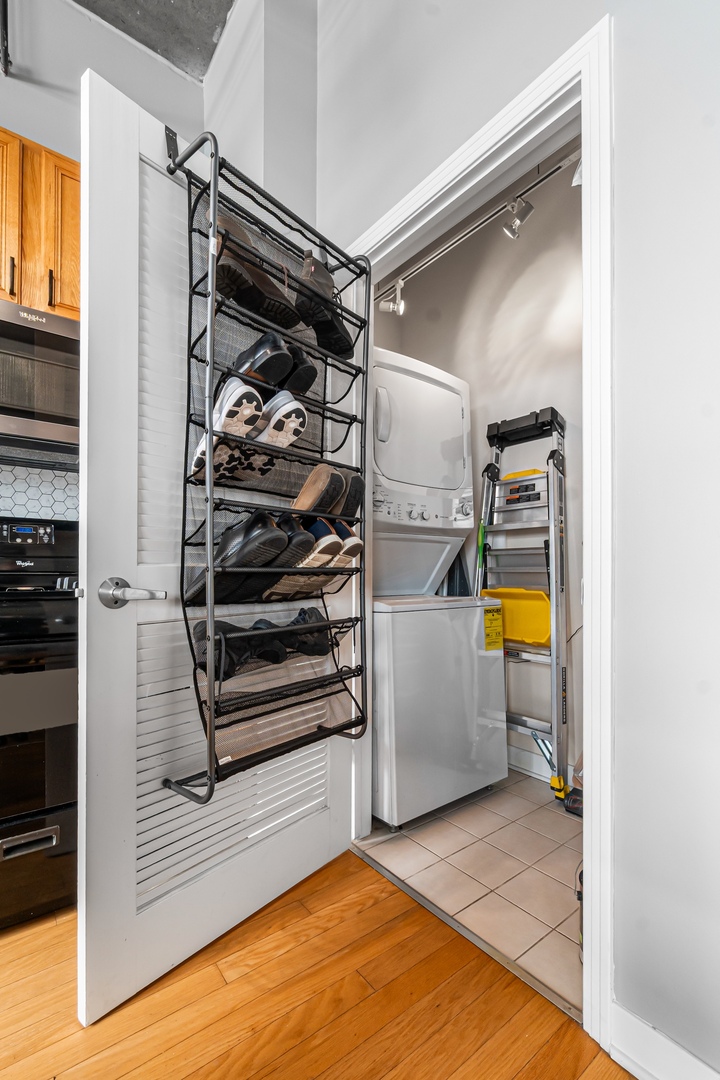 833 W 15th Place Unit: 311