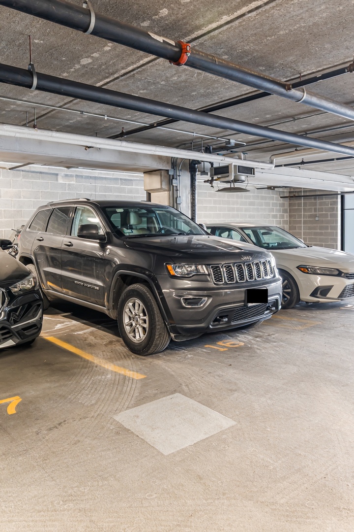 833 W 15th Place Unit: 311