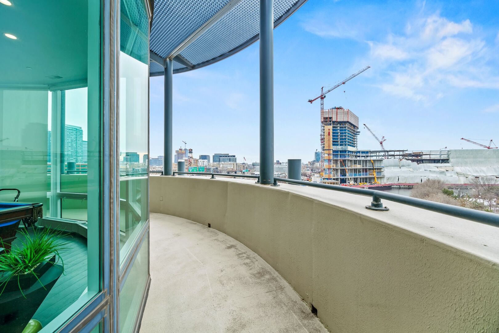 600 N Kingsbury Street Unit: 506