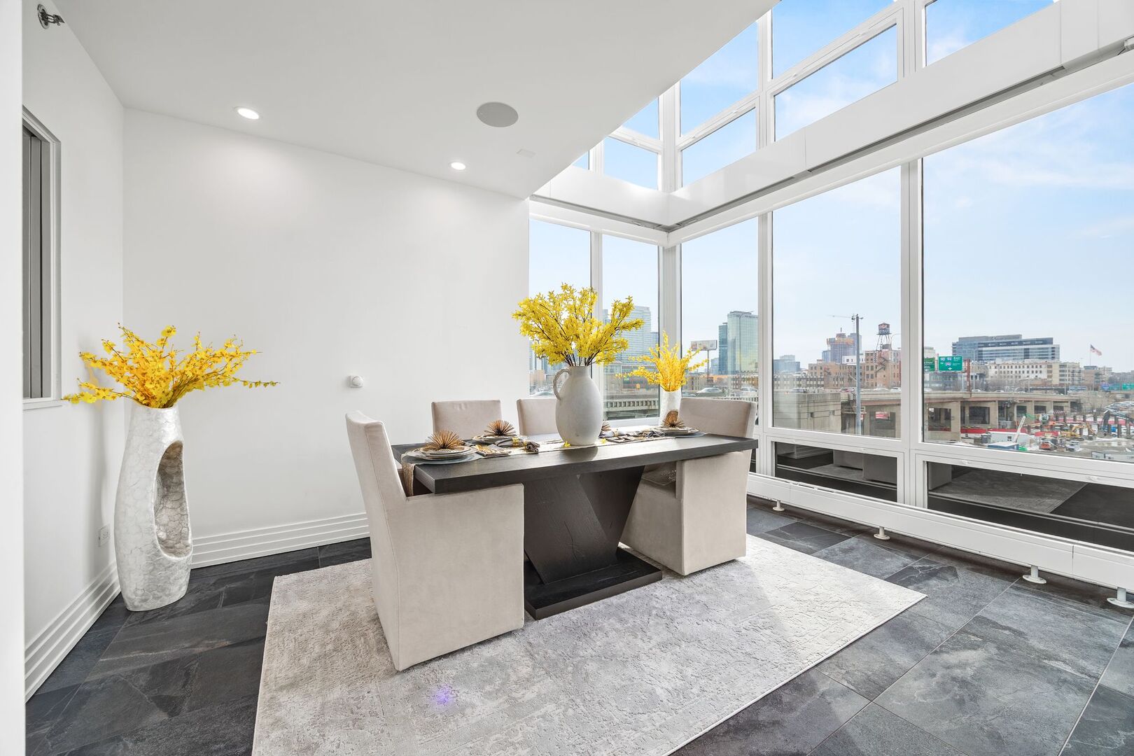 600 N Kingsbury Street Unit: 506