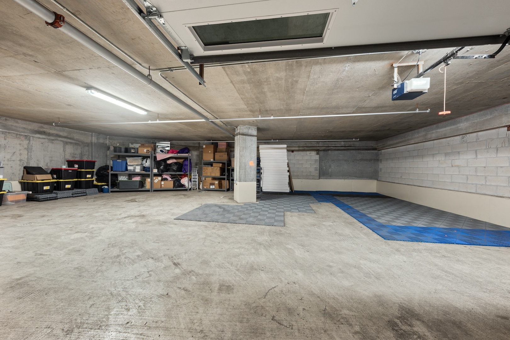 600 N Kingsbury Street Unit: 506