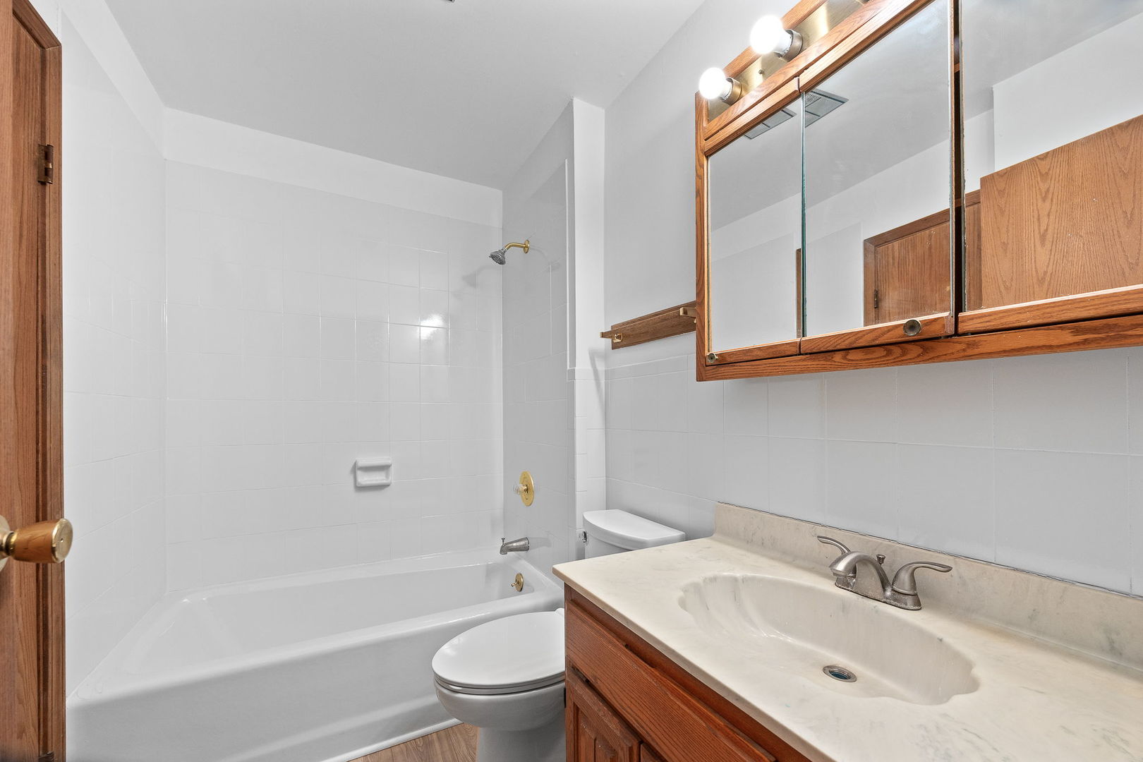 1 Scarlet Hawthorne Court