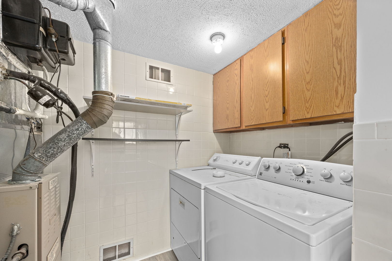 1 Scarlet Hawthorne Court