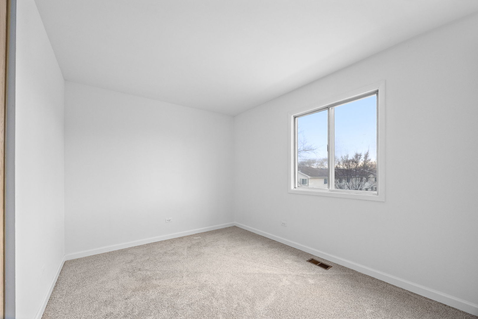 1 Scarlet Hawthorne Court