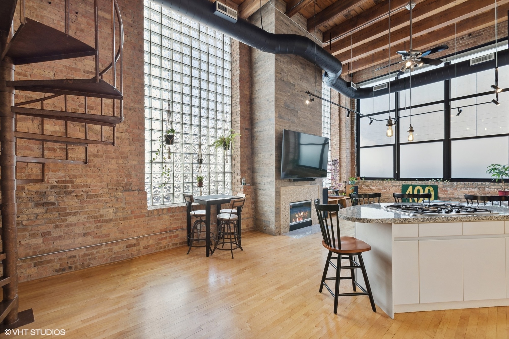11 N Green Street Unit: 2A