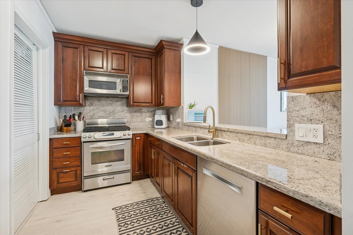 420 E Waterside Drive Unit: 509