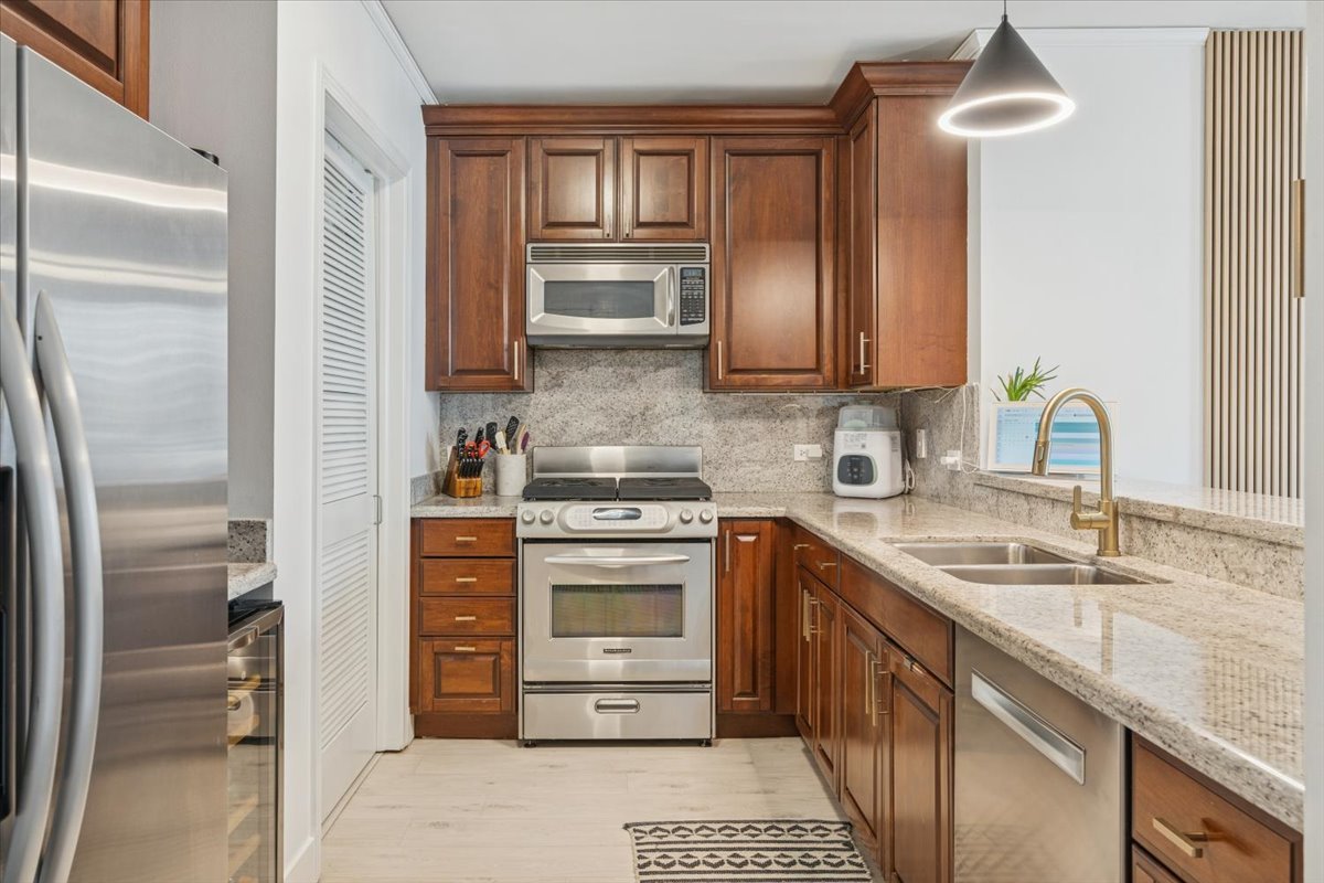 420 E Waterside Drive Unit: 509