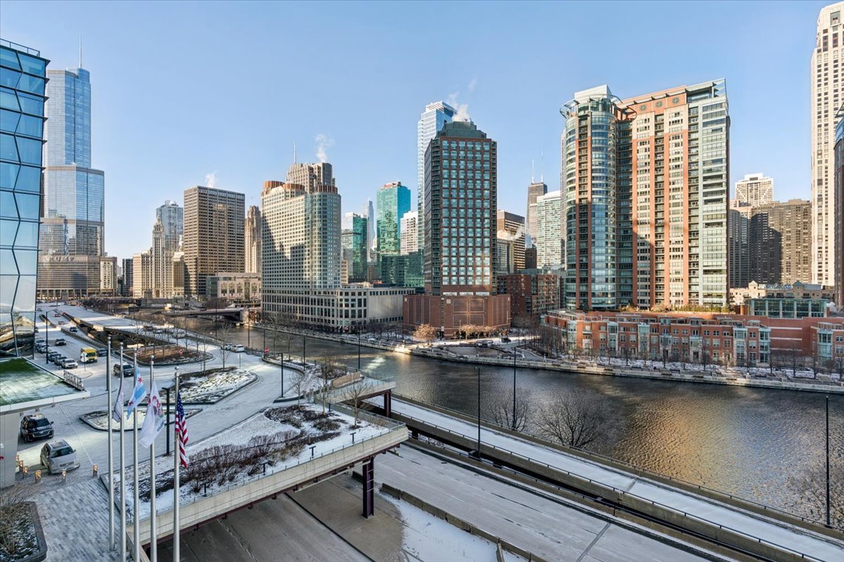 420 E Waterside Drive Unit: 509