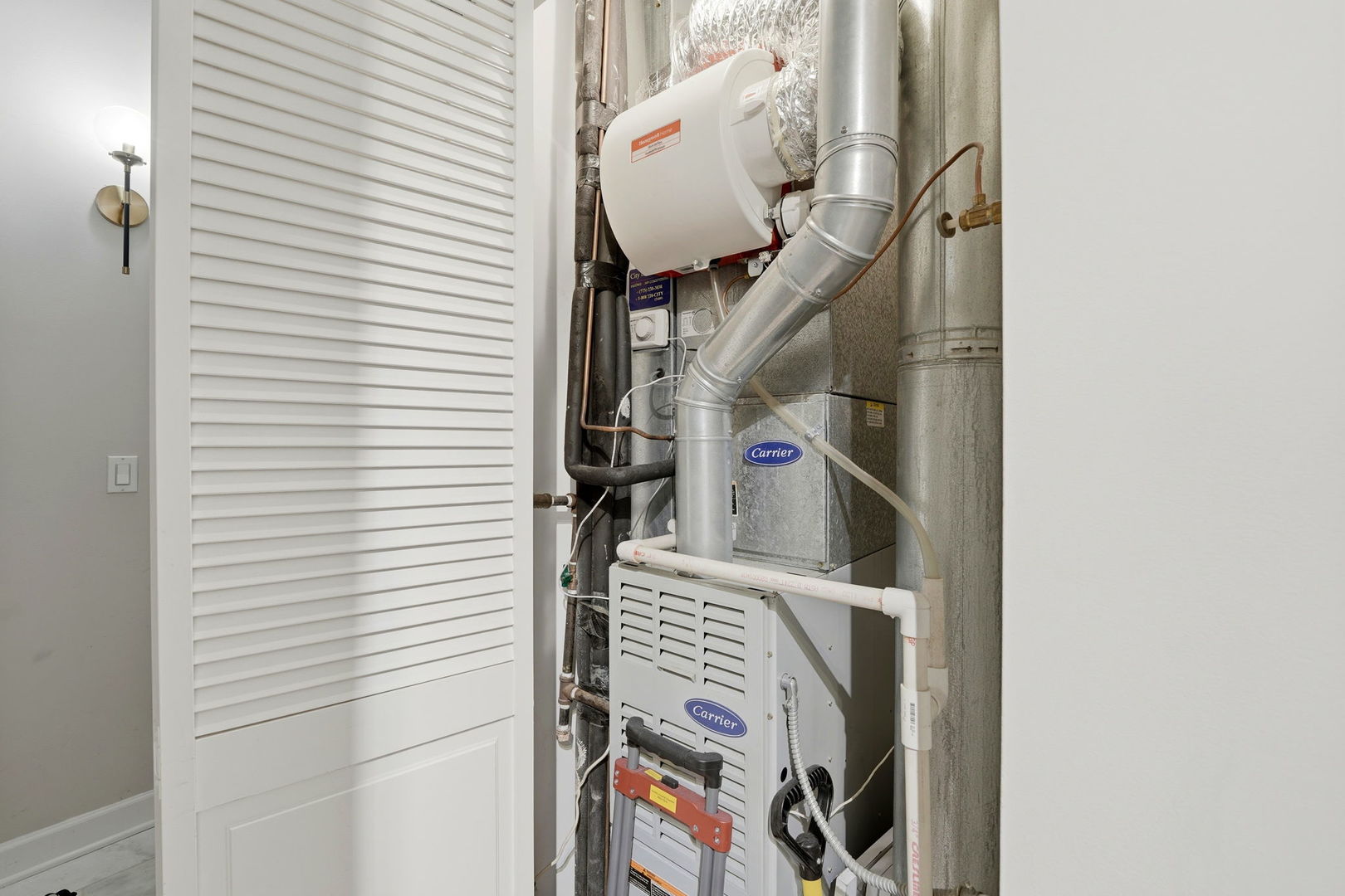 1301 W Madison Street Unit: 613