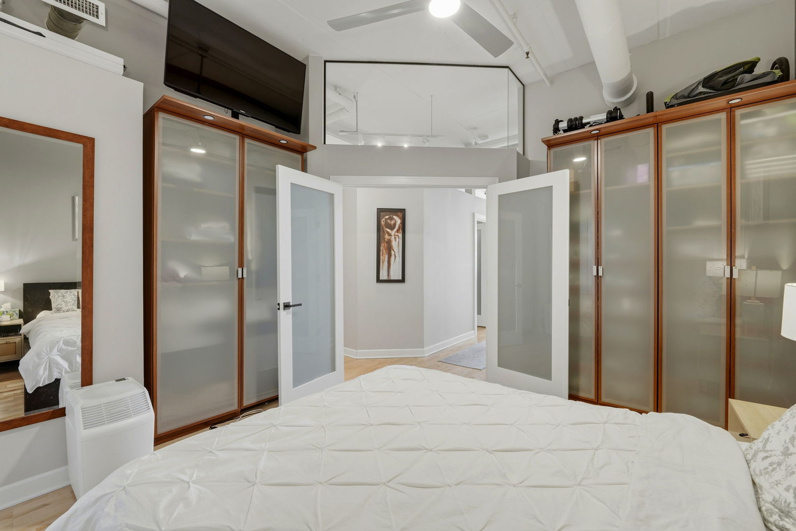 1301 W Madison Street Unit: 613