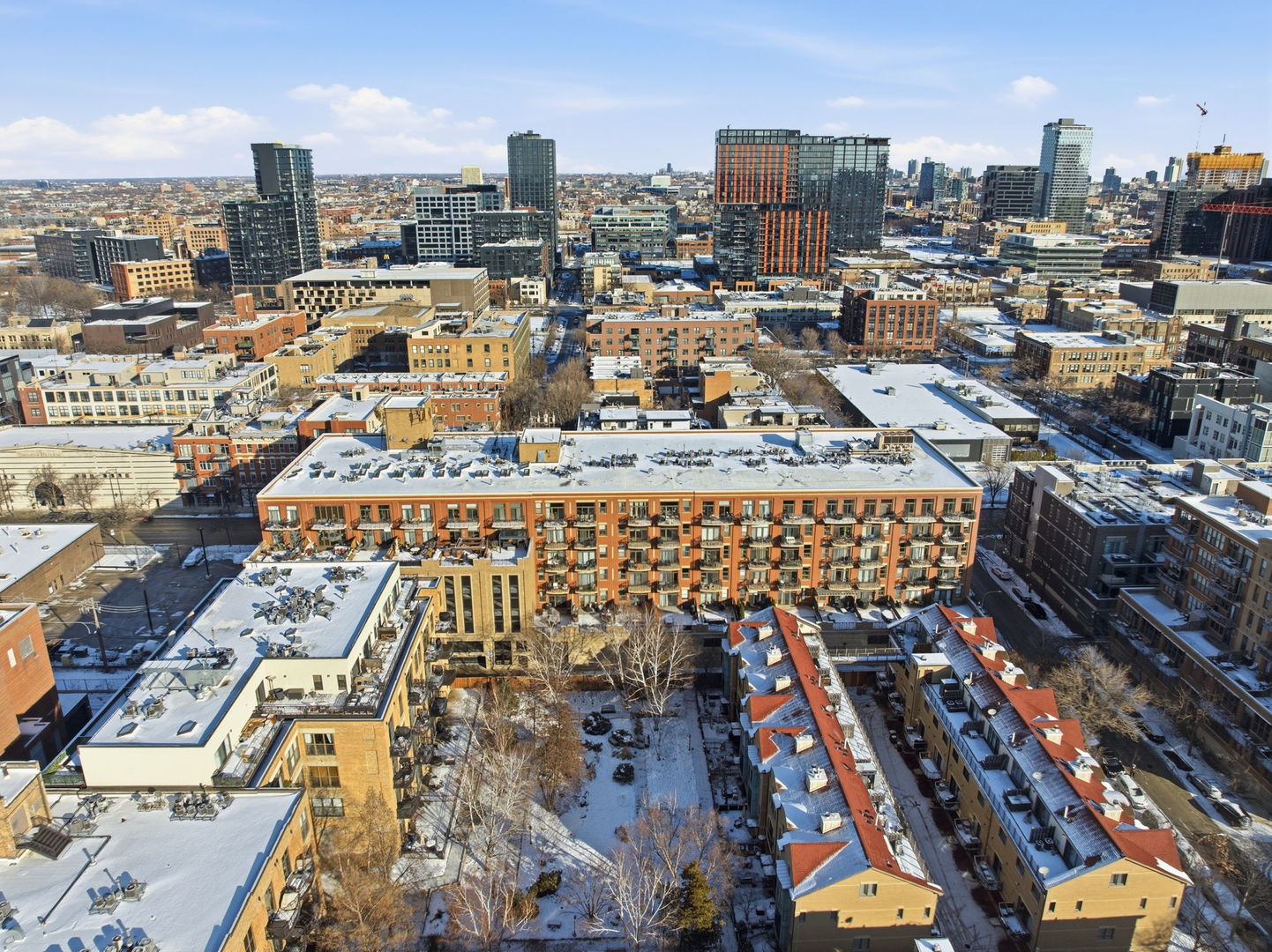 1301 W Madison Street Unit: 613