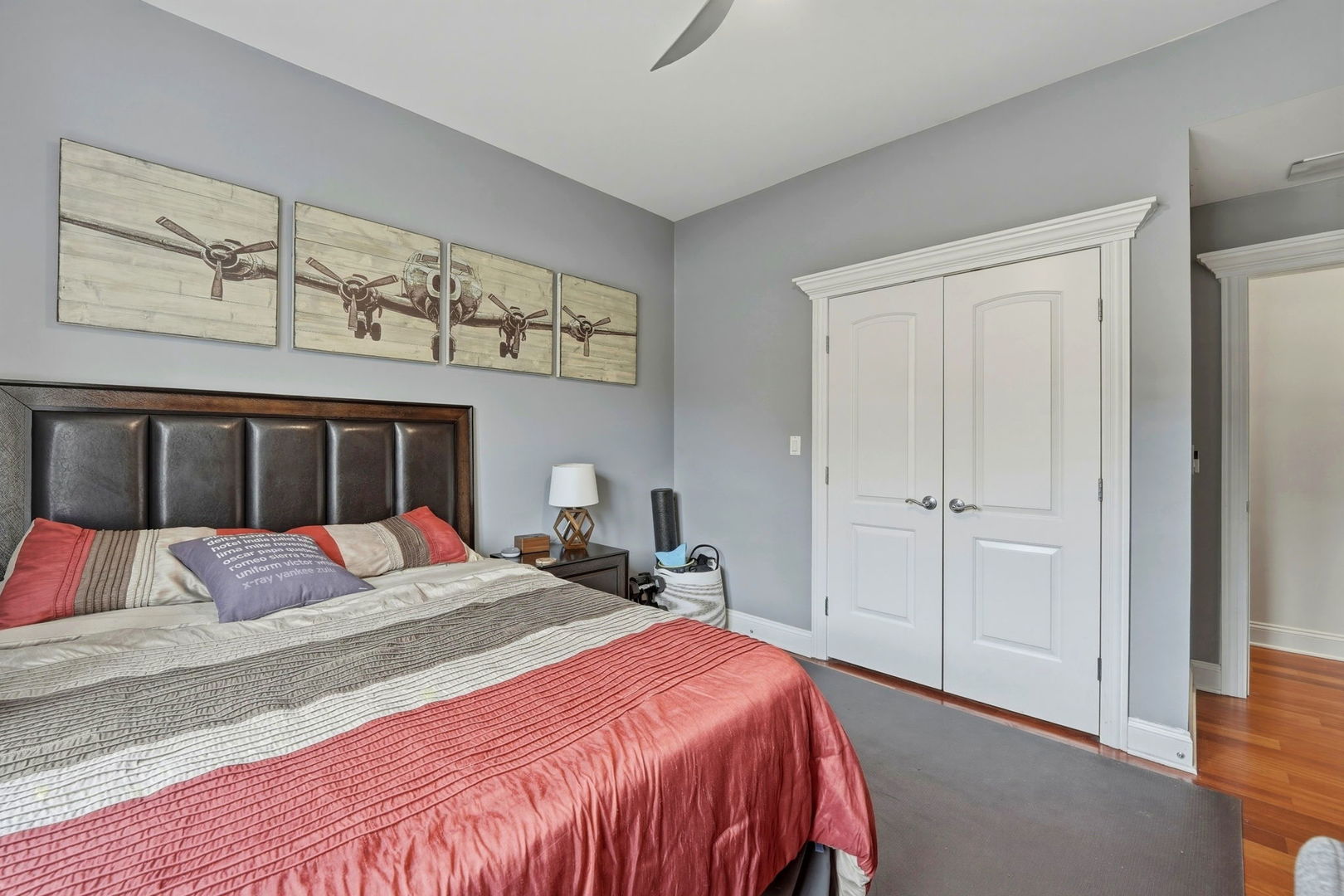 3537 N Reta Avenue Unit: 4