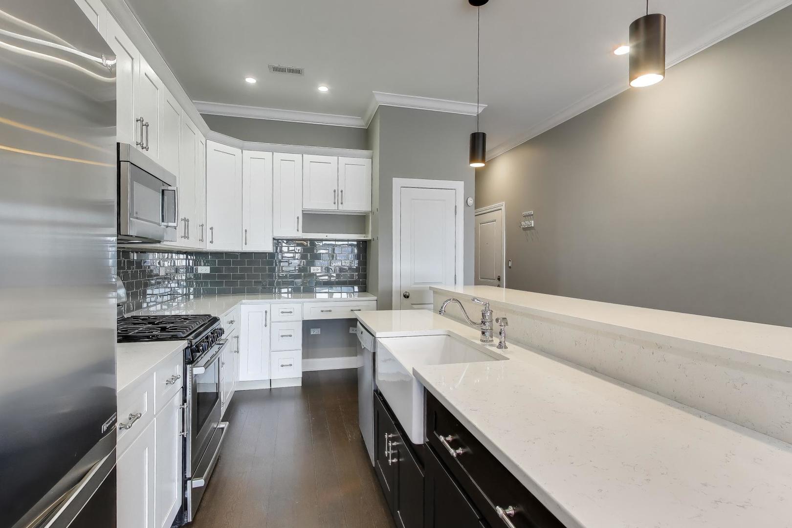 1841 S State Street Unit: 3