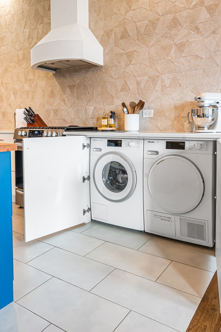 502 W Armitage Avenue Unit: 3