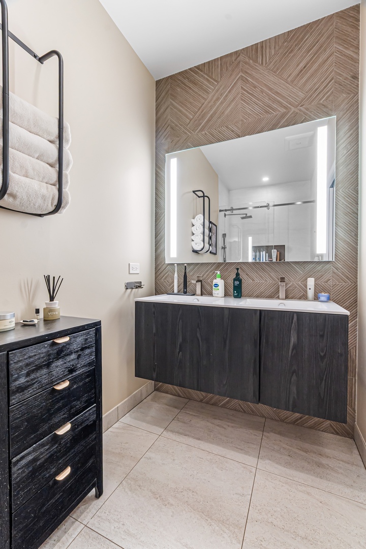 502 W Armitage Avenue Unit: 3