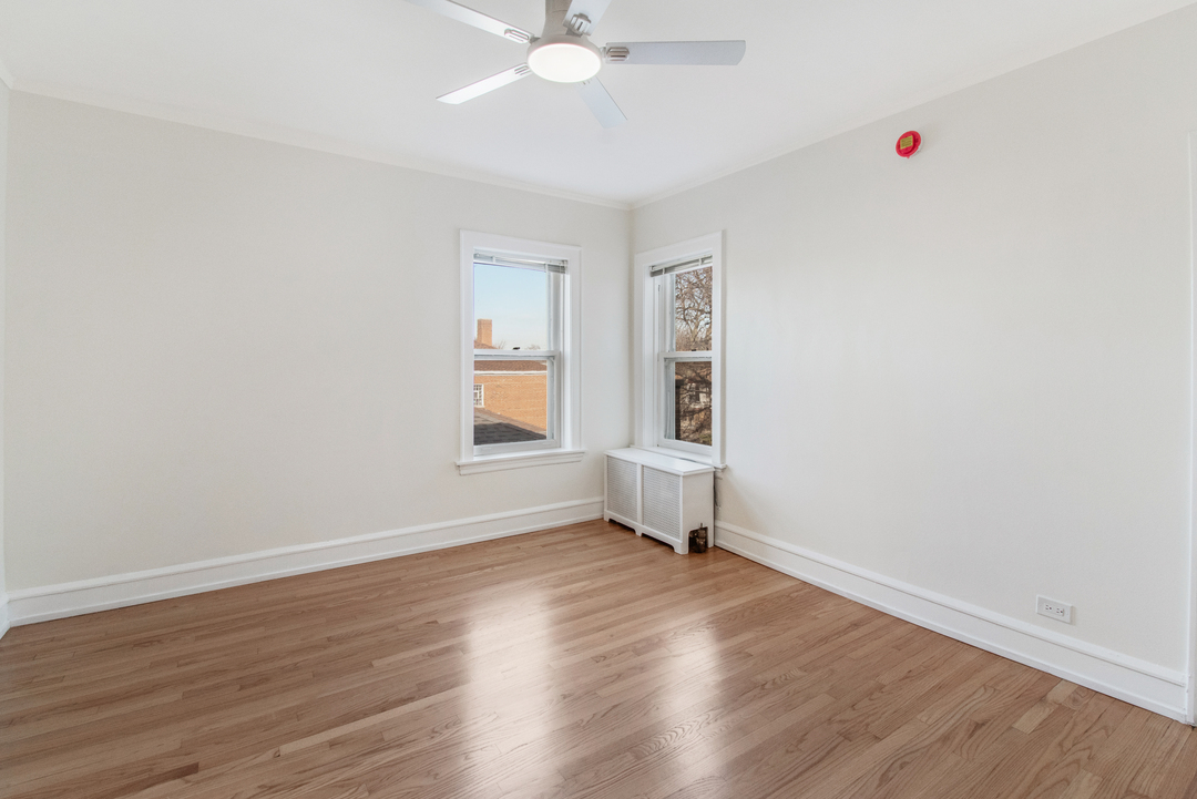 409 Custer Avenue Unit: 3N