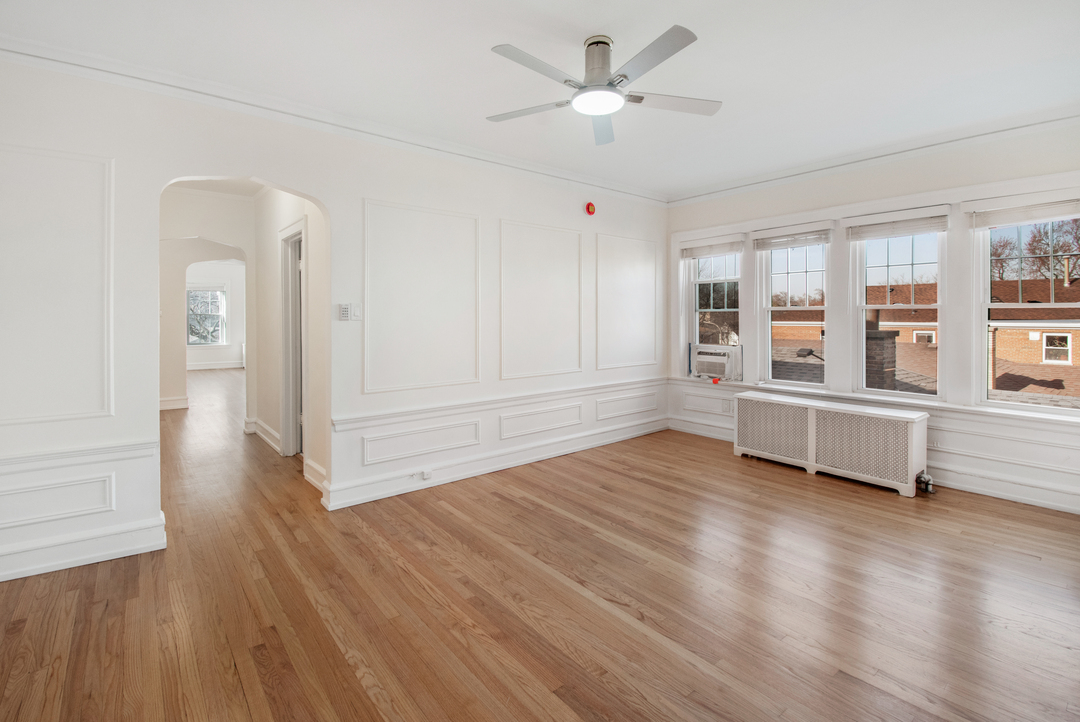 409 Custer Avenue Unit: 3N