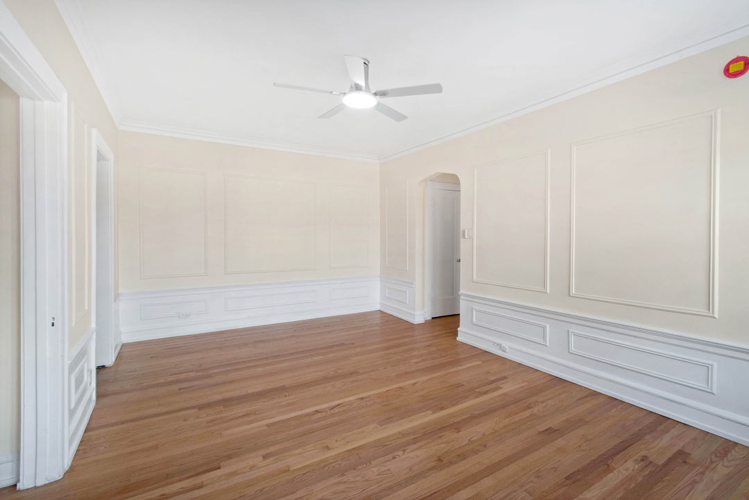 409 Custer Avenue Unit: 3N