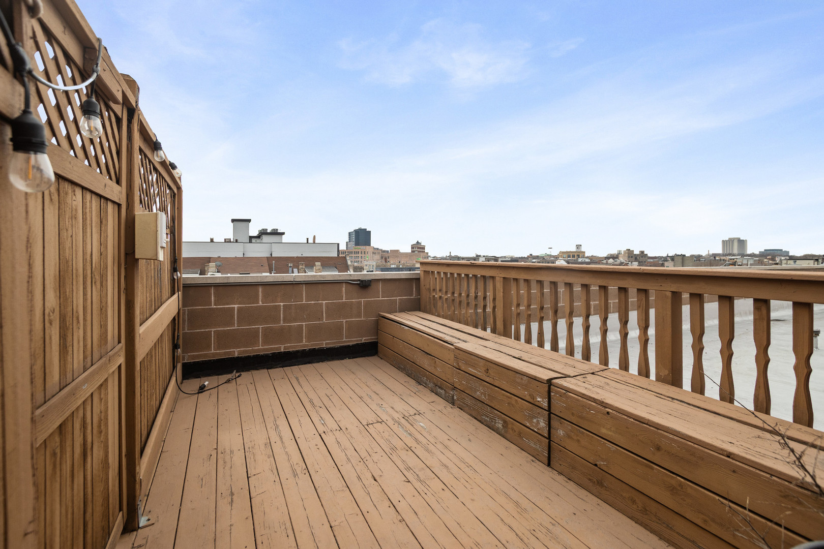 1451 N Ashland Avenue Unit: 2S