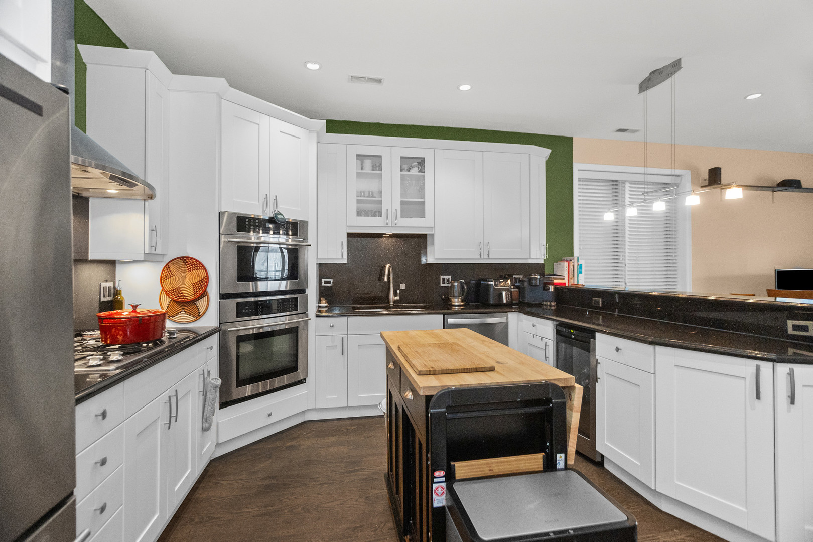 1451 N Ashland Avenue Unit: 2S