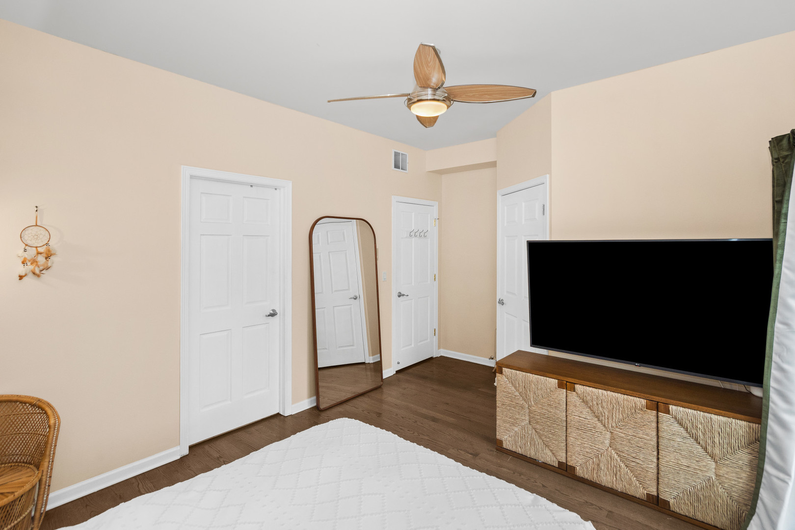 1451 N Ashland Avenue Unit: 2S