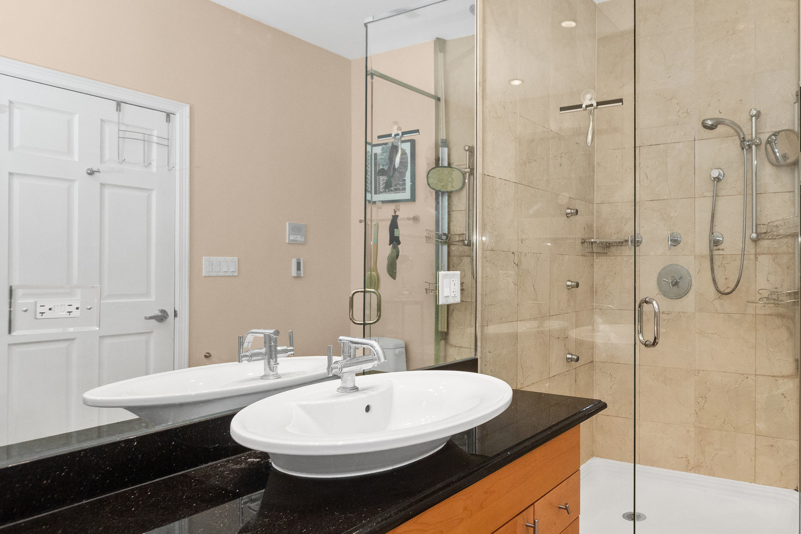 1451 N Ashland Avenue Unit: 2S
