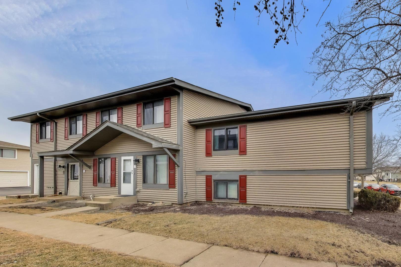29W532 Winchester Circle Unit: 4